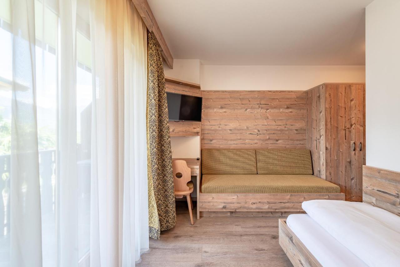 Hotel Christine Гаргацоне Екстериор снимка