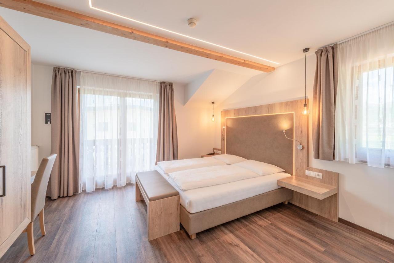 Hotel Christine Гаргацоне Екстериор снимка