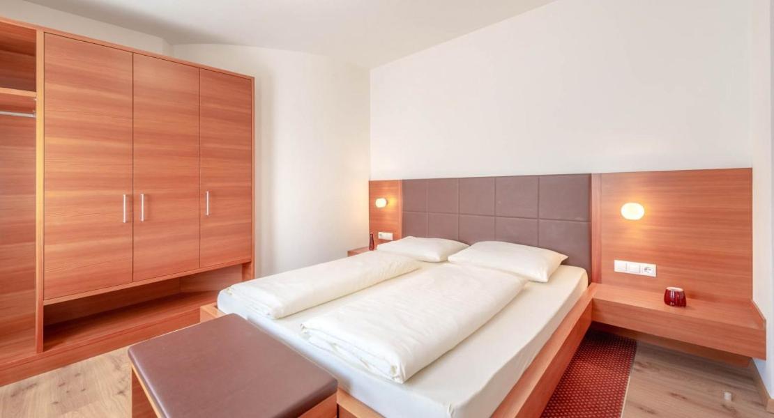Hotel Christine Гаргацоне Екстериор снимка